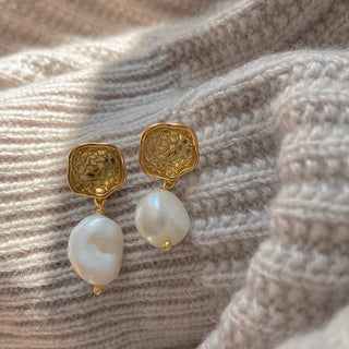 Baroque pearl Ruffle Earrings